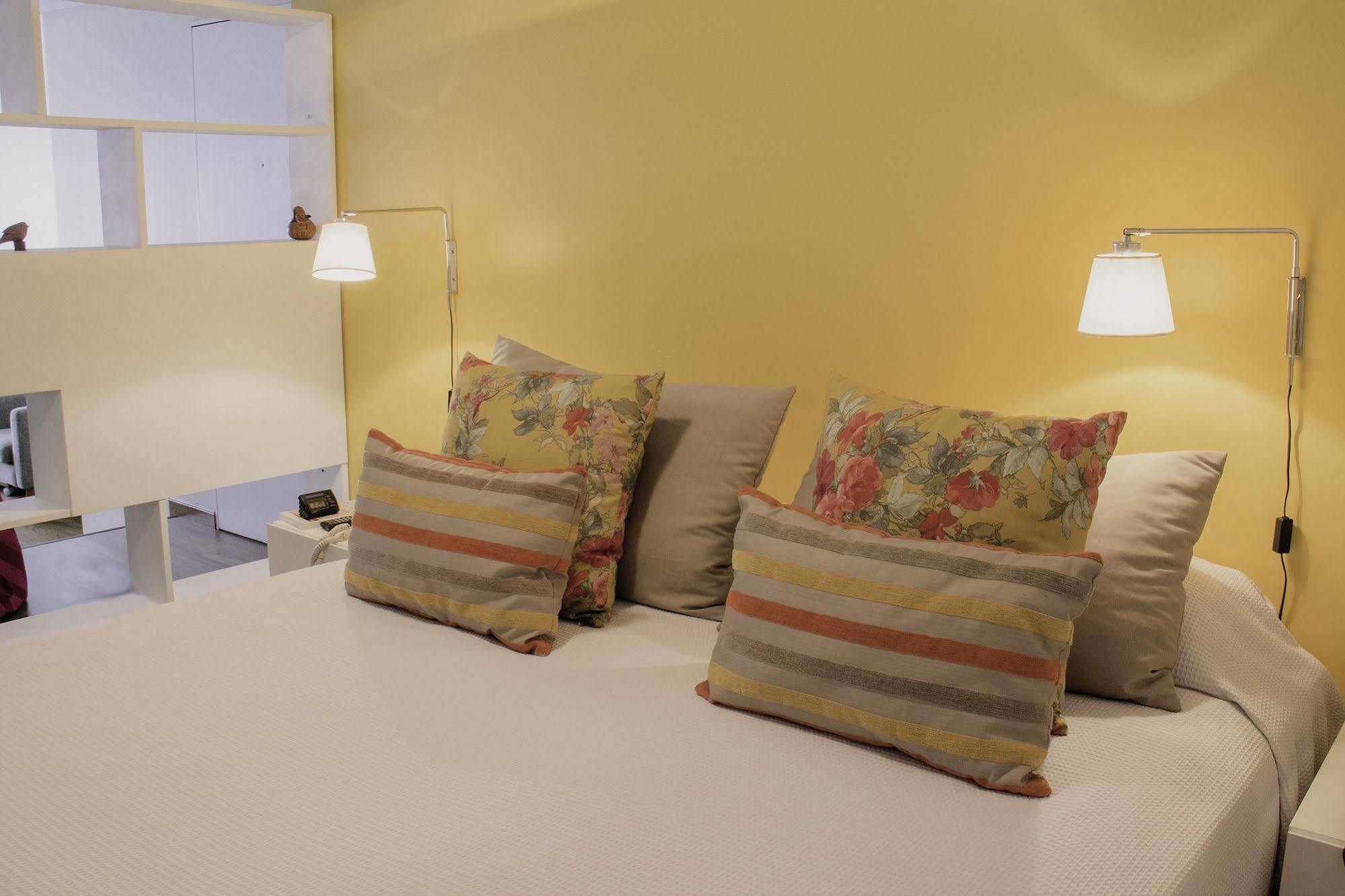 Apartamentos Rent In Buenos Aires Eksteriør bilde